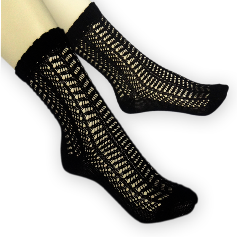 Ajour Lace Ruffle from the Sample Socks Beauty collection