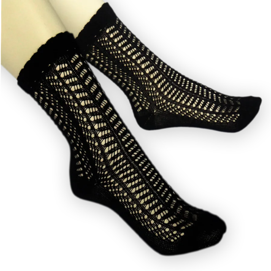 Ajour Lace Ruffle from the Sample Socks Beauty collection